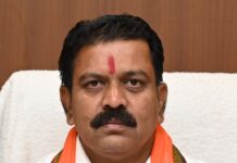 मंत्री गुरु खुशवंत साहेब की पहल पर आरंग को 11.69 करोड़ रुपये की सड़क विकास की सौगात,धमनी-कोटनी पलौद से नवागांव तक 15.50 किलोमीटर सड़क का होगा नवीनीकरण एवं मजबूतीकरण,मुख्यमंत्री श्री विष्णु देव साय एवं उप मुख्यमंत्री श्री अरुण साव के प्रति जताया आभार