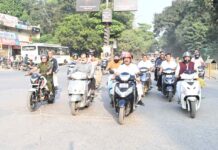 उप मुख्यमंत्री श्री अरुण साव निकले स्कूटी पर, शहर भ्रमण कर सफाई और निर्माण कार्यों का किया निरीक्षण