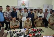 8 घंटे, सैकड़ों सीसीटीवी फुटेज और एक झूठी कहानी का अंत: बालोद पुलिस ने बेनकाब किया आशिक का वह वहशी चेहरा जिसने पूरे शहर को दहला दिया!